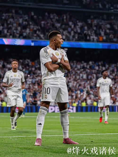 欧冠本季场均机会：姆巴佩4次领跑，福登紧随其后3.5次